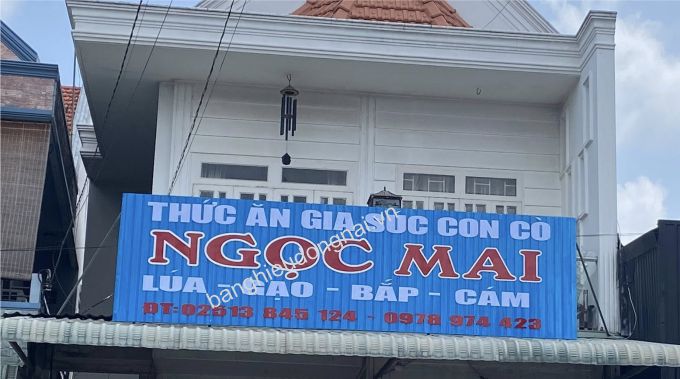 Thi công bảng hiệu tôn dán chữ mica thúc ăn gia súc Ngọc Mai tại Long Thành