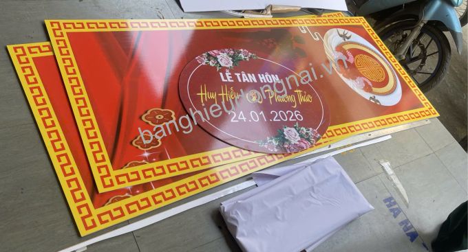Decal dán phom giá rẻ Biên Hòa trang trí cưới