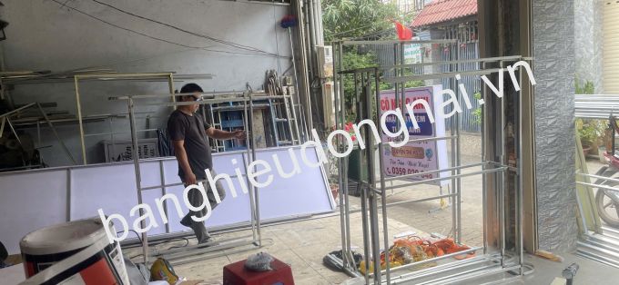 xưởng làm bảng hiệu chuỗi hệ thống tại biên hòa
