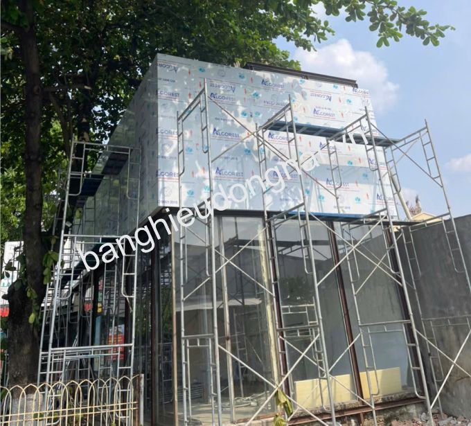 Thi công ốp Alu mặt tiền cửa hàng tại Biên Hòa