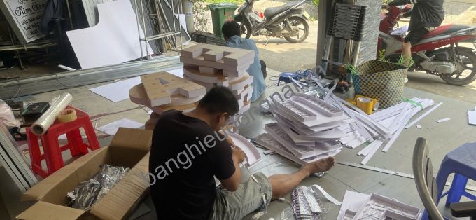 gia công chữ nổi mica inox tại Dầu Giây Đồng Nai