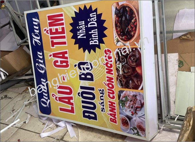 báo giá làm hộp đèn led Thuận An