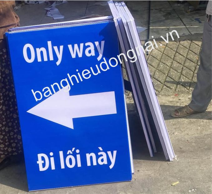Biển báo chỉ dẫn biên hòa